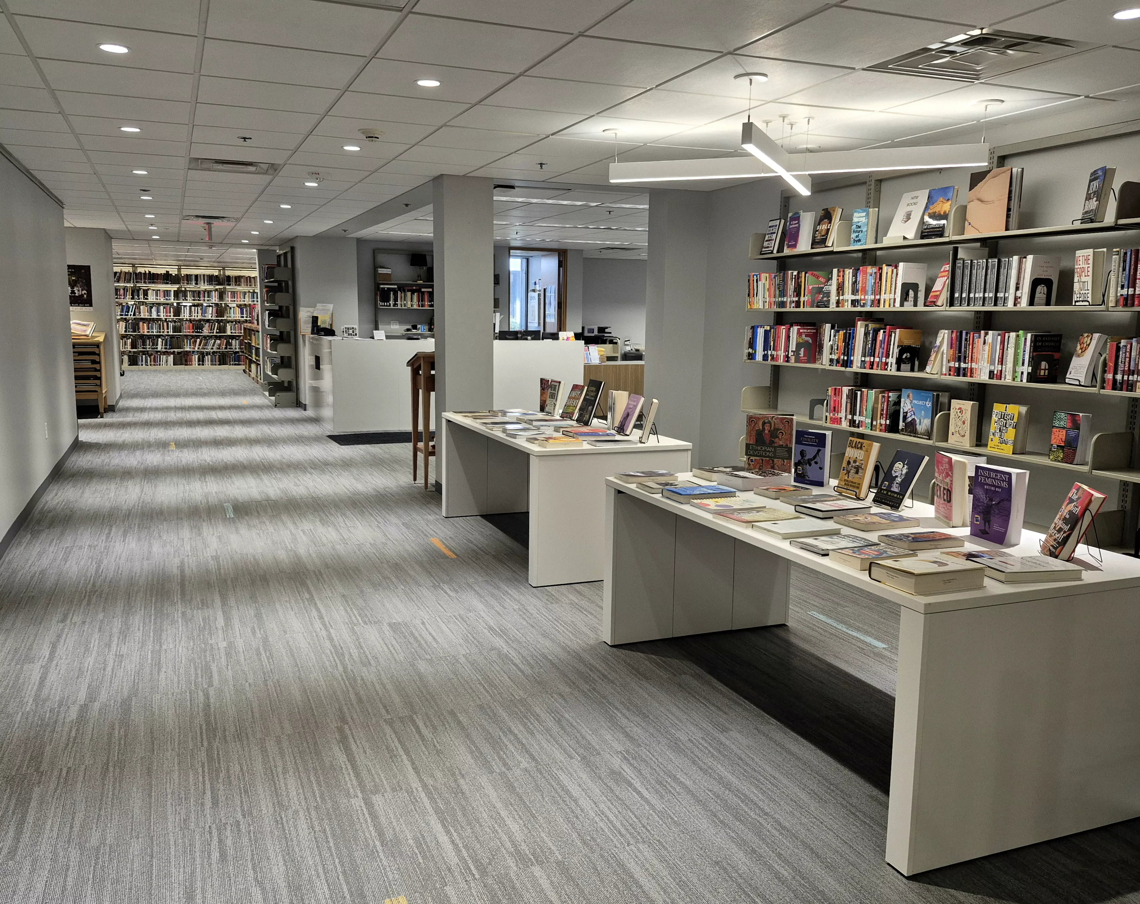 Picture of the front of the library.